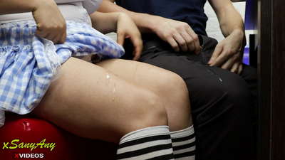 Batan-ong schoolgirl nga nag-jerking sa classmate sa homework-xsanyAny